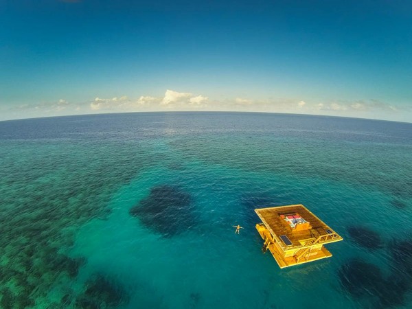 anhede_took_this_shot_using_the_remote_controlled_camera_he_rigged_it_shows_off_the_top_two_tiers_of_the_underwater_hotel_room