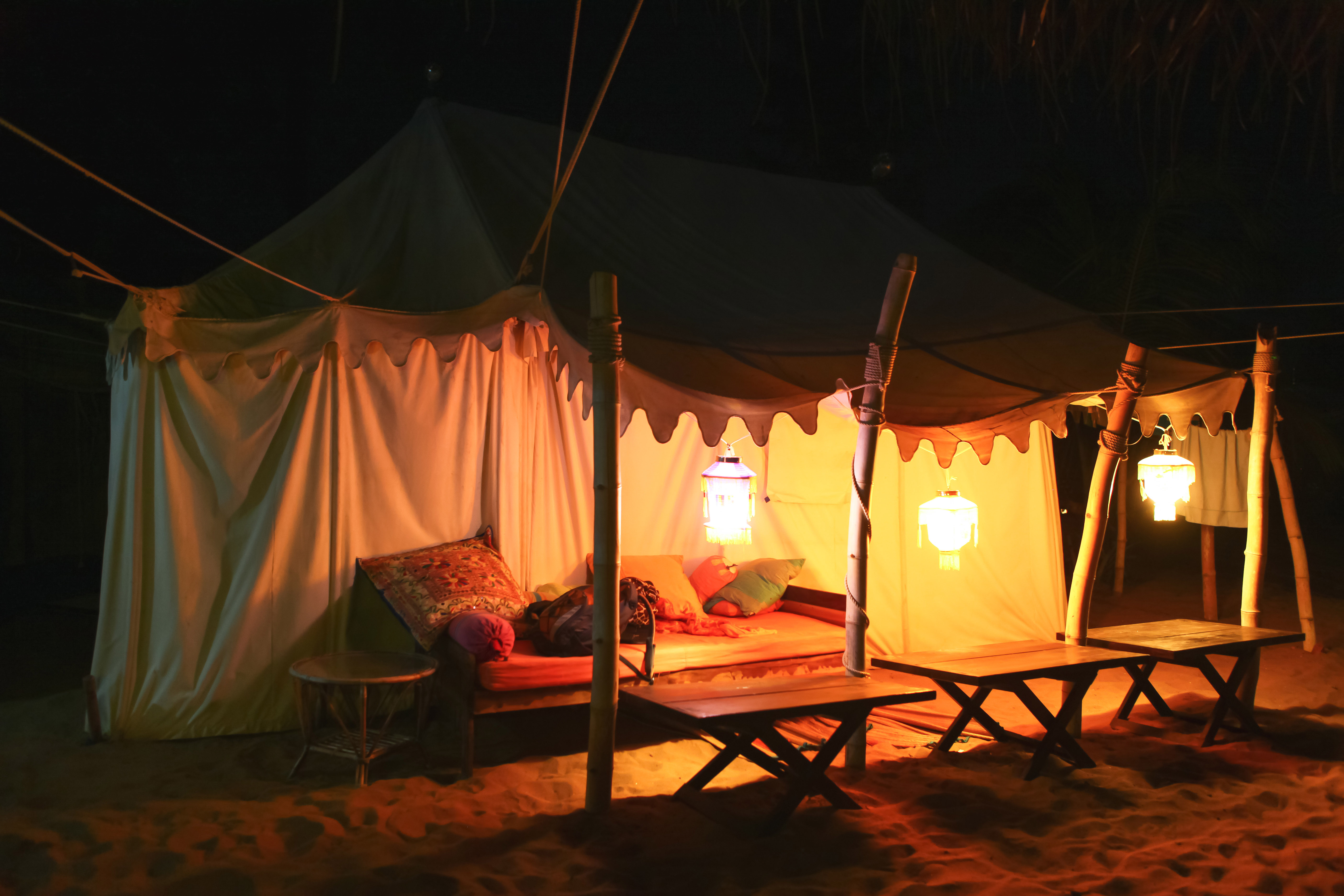 A royal beach tent is the way to stay at Samantha’s Folly in Arugam Bay. Photo: Charlie Malmqvist.