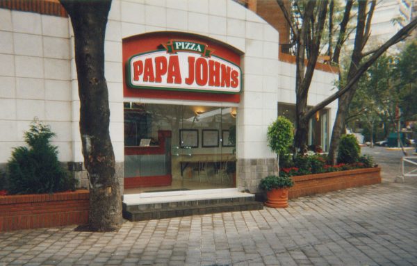 The first international Papa John's location in Mexico City. Photo courtesy of Papa John's
