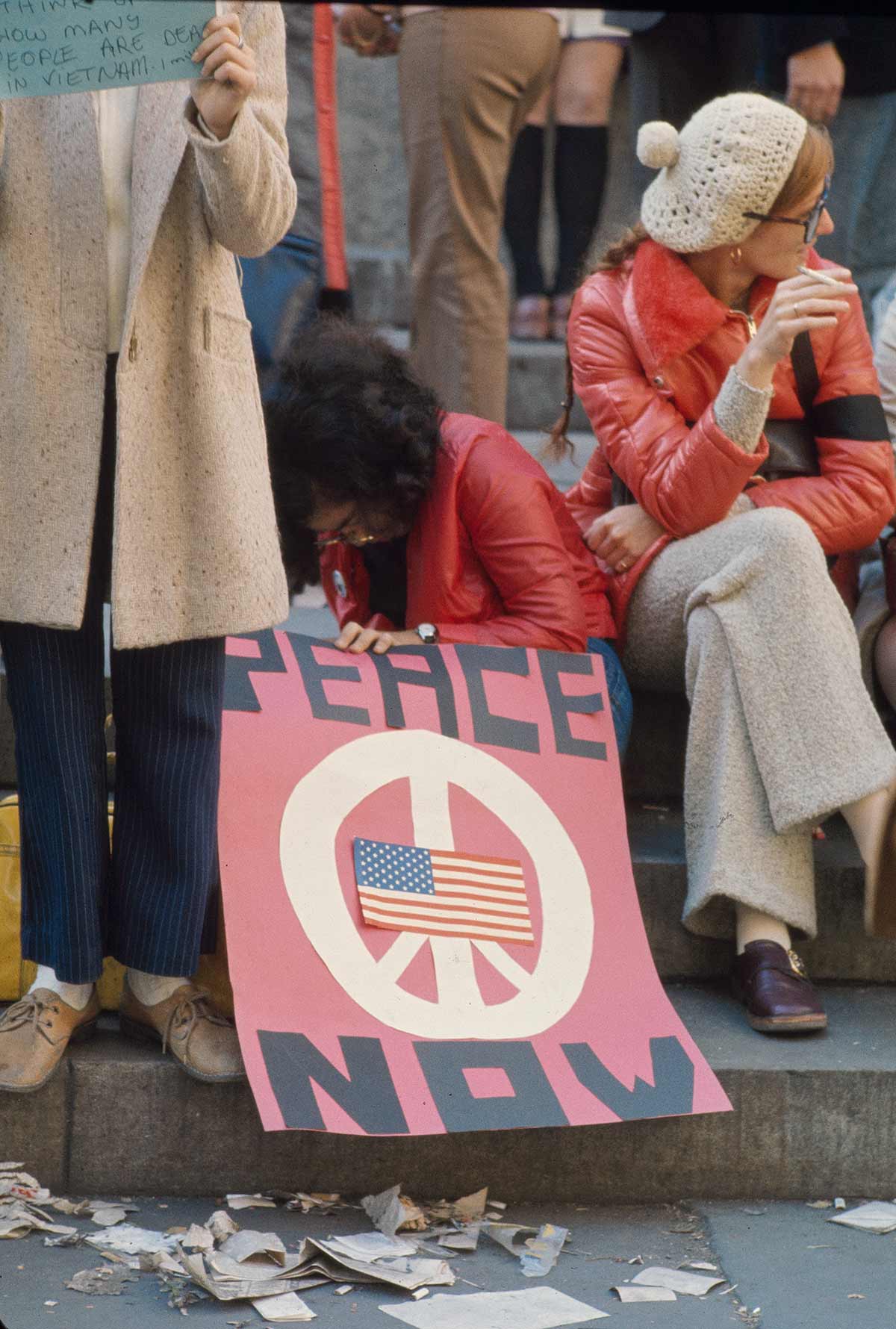 Vietnam Moratorium, NYC | 1969 | Bernard Gotfryd | Retrieved from the Library of Congress