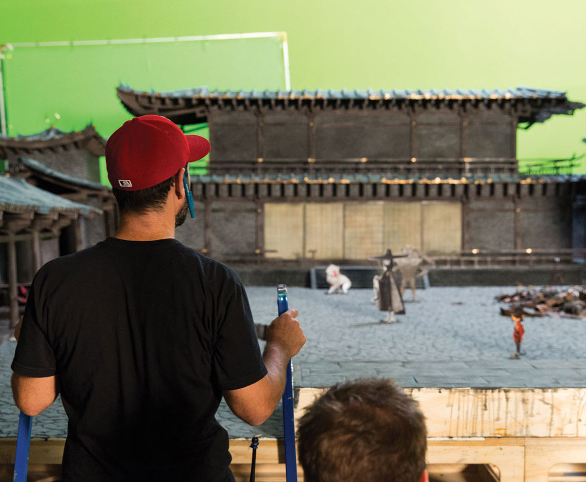 Brad Schiff facing green screen while filming Kubo.