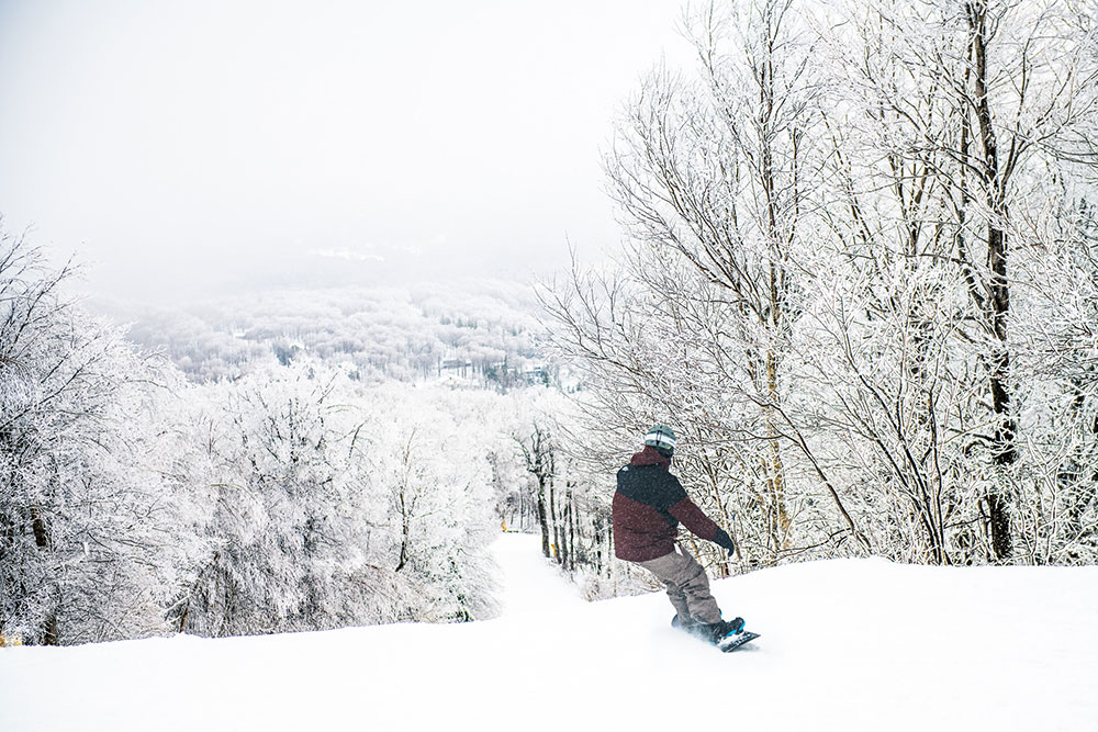 Snowboarder at Stratton, VT taken by Tobrook Photography