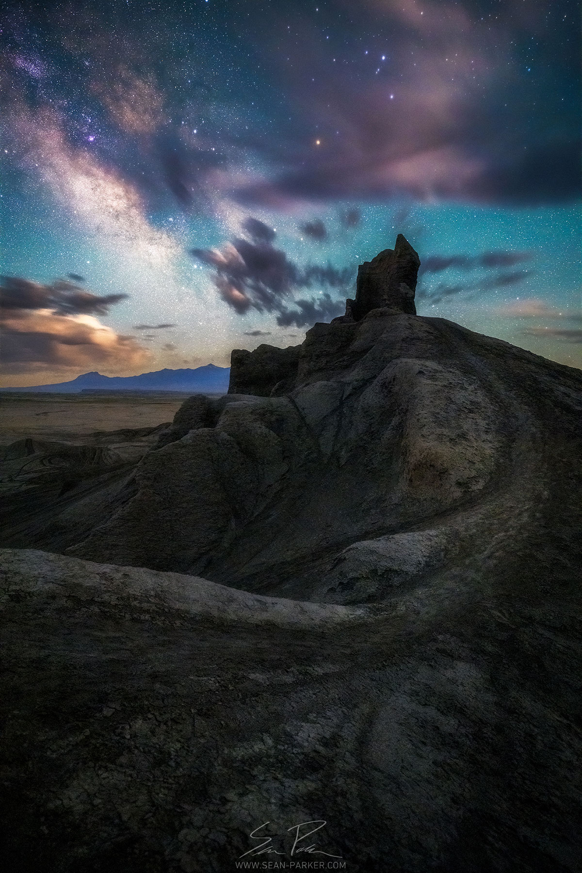 Hanksville Utah Desert night sky photography by Sean Parker