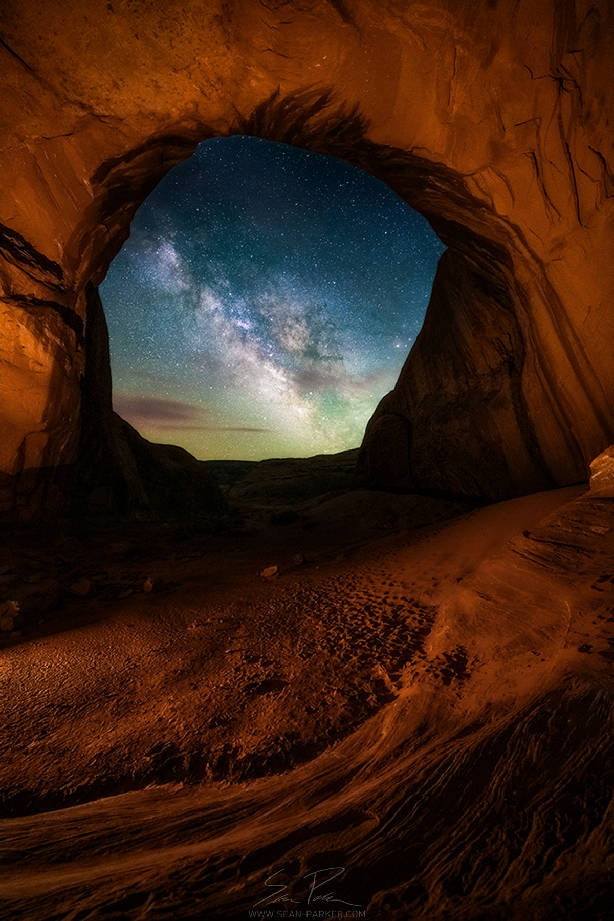 MV Cave Window night sky photography by Sean Parker